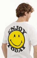 smileyworld white t-shirt for men smiley face on the back